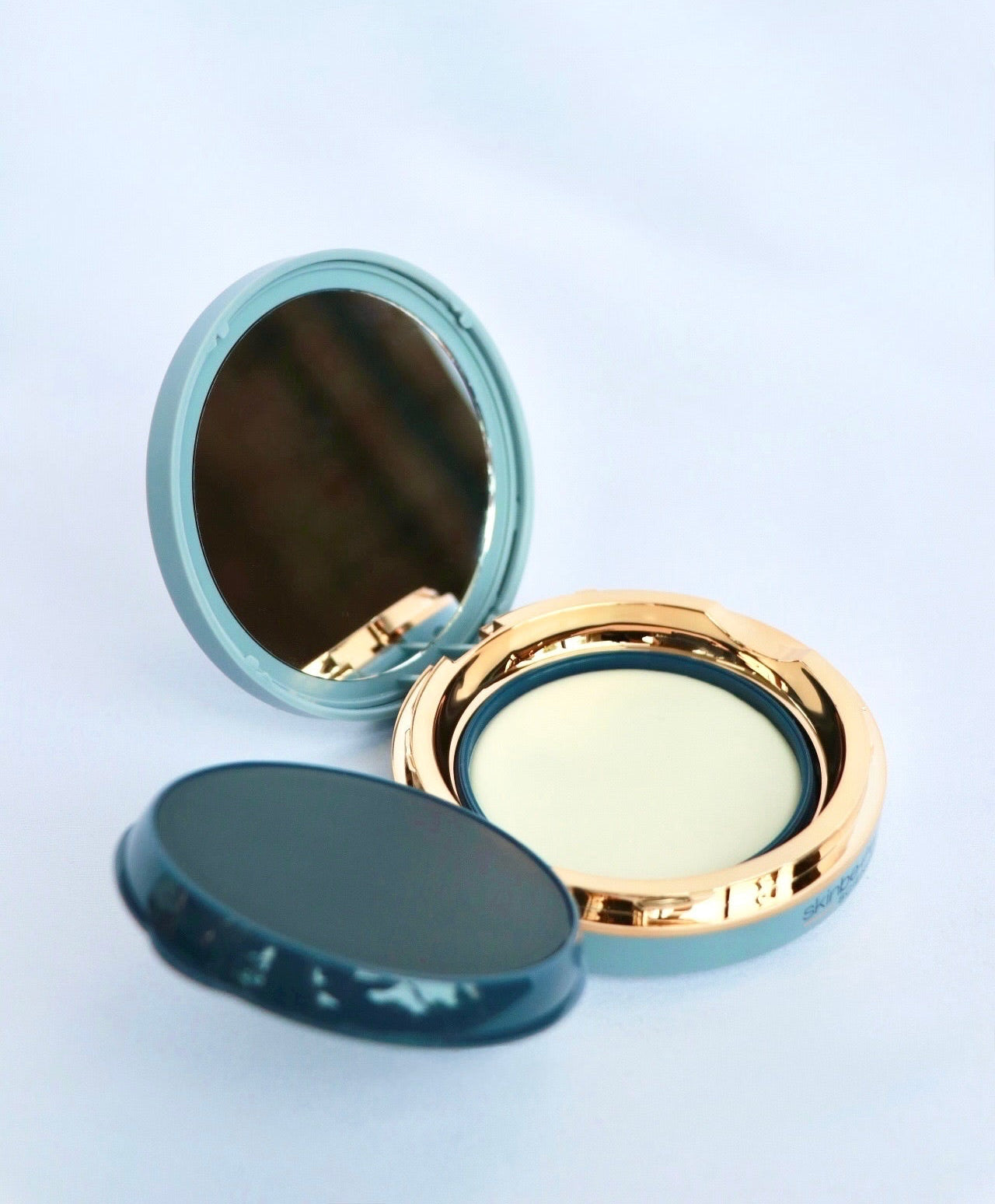 SunBetter SHEER SPF 56 Sunscreen Compact